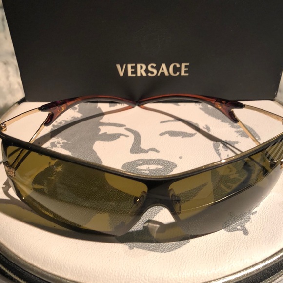 VERSACE Sunglasses - Picture 3 of 8